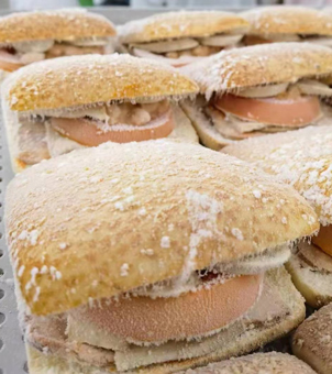 Liquid nitrogen freezing equipment to freeze burgers